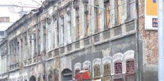 Locuitorii cladirilor care se prabusesc din Bucuresti traiesc de teama amenintarii cu cutremur