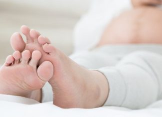 5 simptome comune ale retentiei de lichide