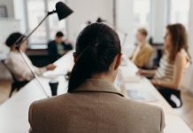 Ce este un Data Manager: principalele functii si salariu