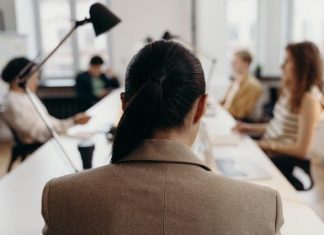 Ce este un Data Manager: principalele functii si salariu